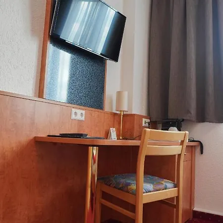 Aara Hotel 3*