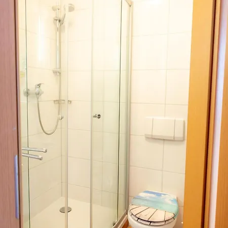 Otel Aara 3*