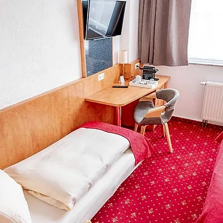 Otel Aara 3*