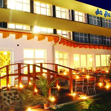 Aara